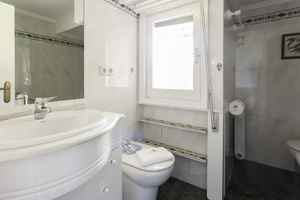 Lore Artean - Basque Stay Hondarribia Apartment